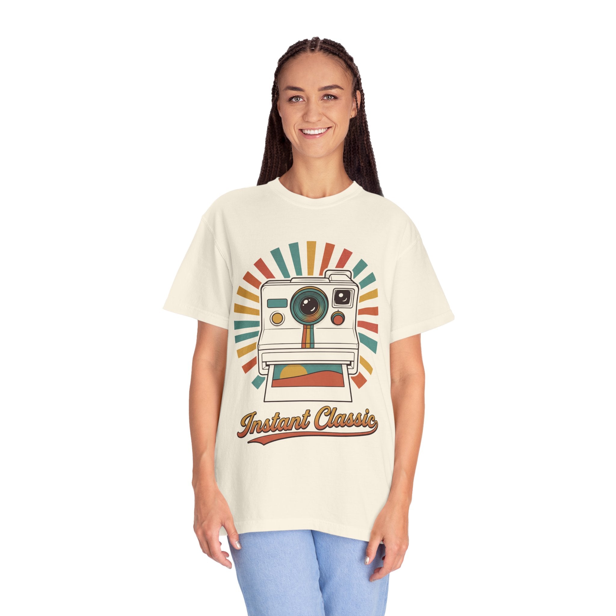 Retro Instant Camera T-shirt | Vintage Photography Tee, 80s Aesthetic