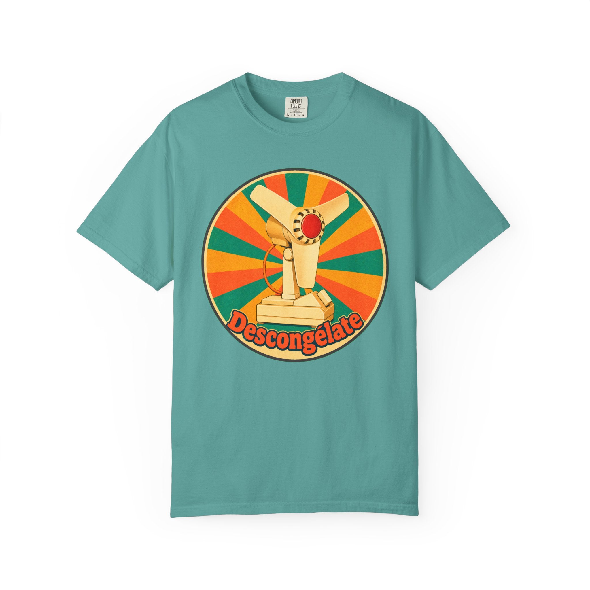 Retro Cuban Fan T-Shirt — "Descongélate" Vintage Tech Graphic Tee