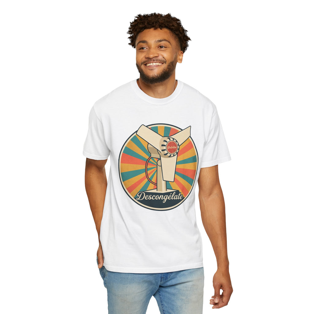 Retro Cuban Fan T-Shirt — "Descongélate" Vintage Tech Graphic Tee