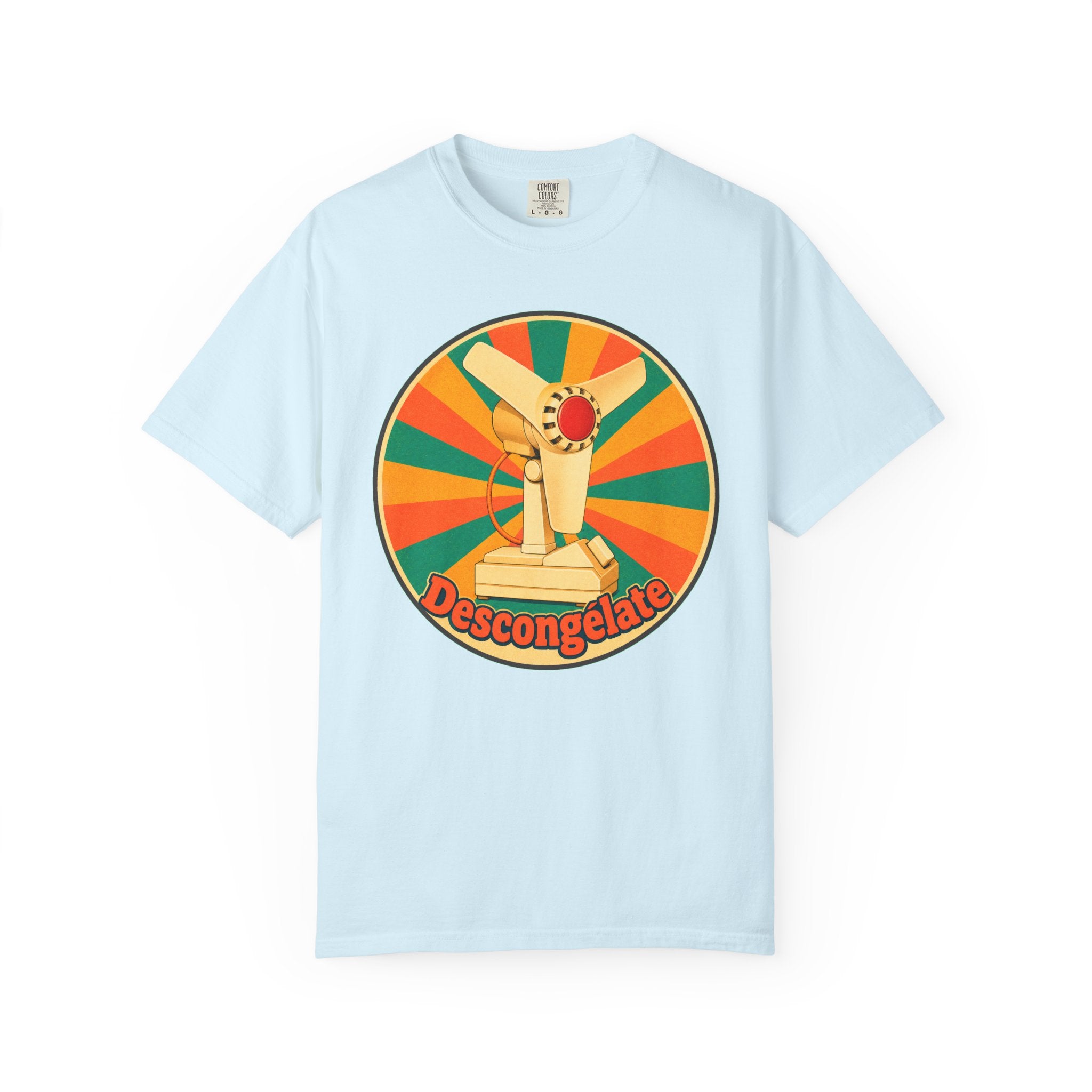Retro Cuban Fan T-Shirt — "Descongélate" Vintage Tech Graphic Tee