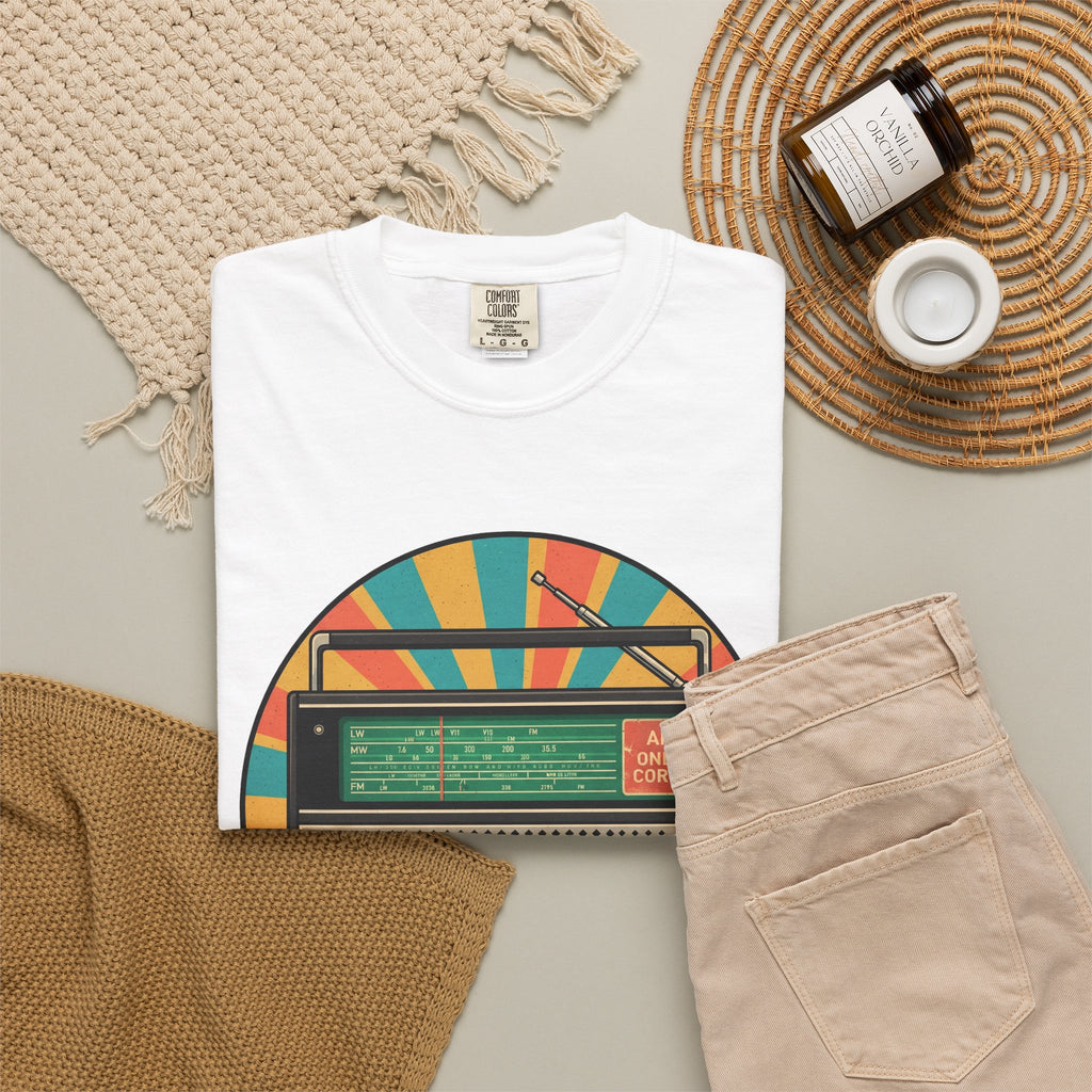 Onda Cubana Retro Radio T-shirt | Vintage Cuban Radio Graphic Tee
