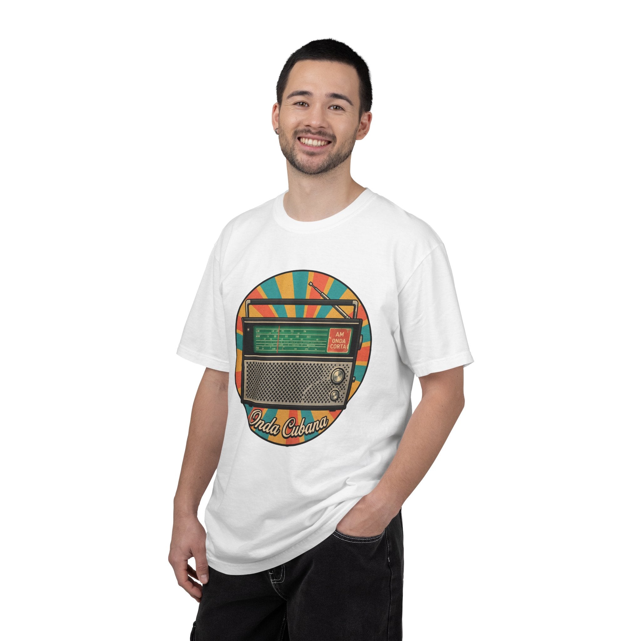 Onda Cubana Retro Radio T-shirt | Vintage Cuban Radio Graphic Tee