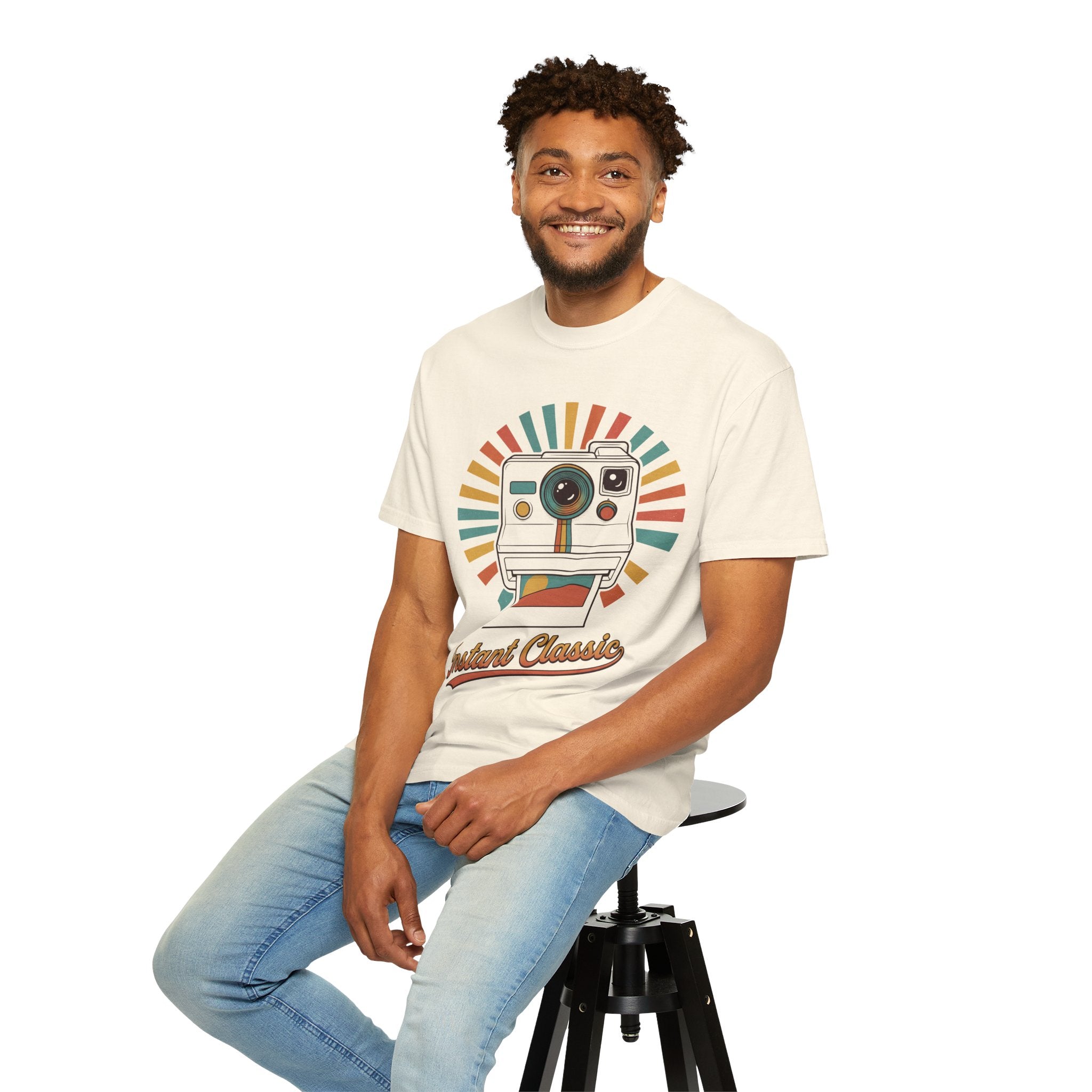 Retro Instant Camera T-shirt | Vintage Photography Tee, 80s Aesthetic